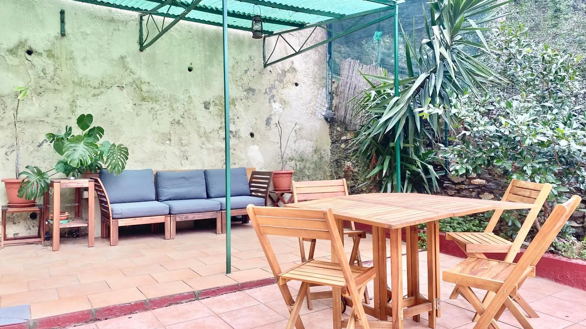 Casaviva - Bilo With Patio In Genova San Teodoro location